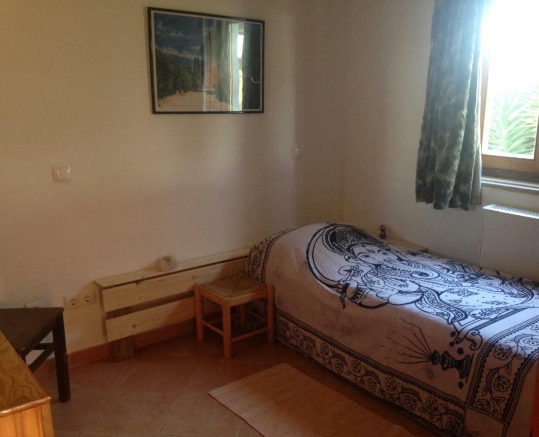 Quintinha Mojud Bed & Breakfast โรจิล ภายนอก รูปภาพ